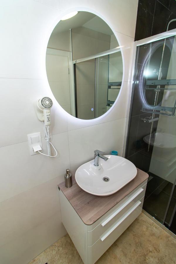 Luxury Apartments Iris Mostar Exterior photo